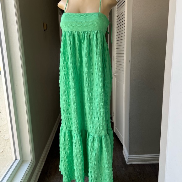 Zara Dresses & Skirts - Zara Vibrant Green Maxi Dress. Pit 16 length 51